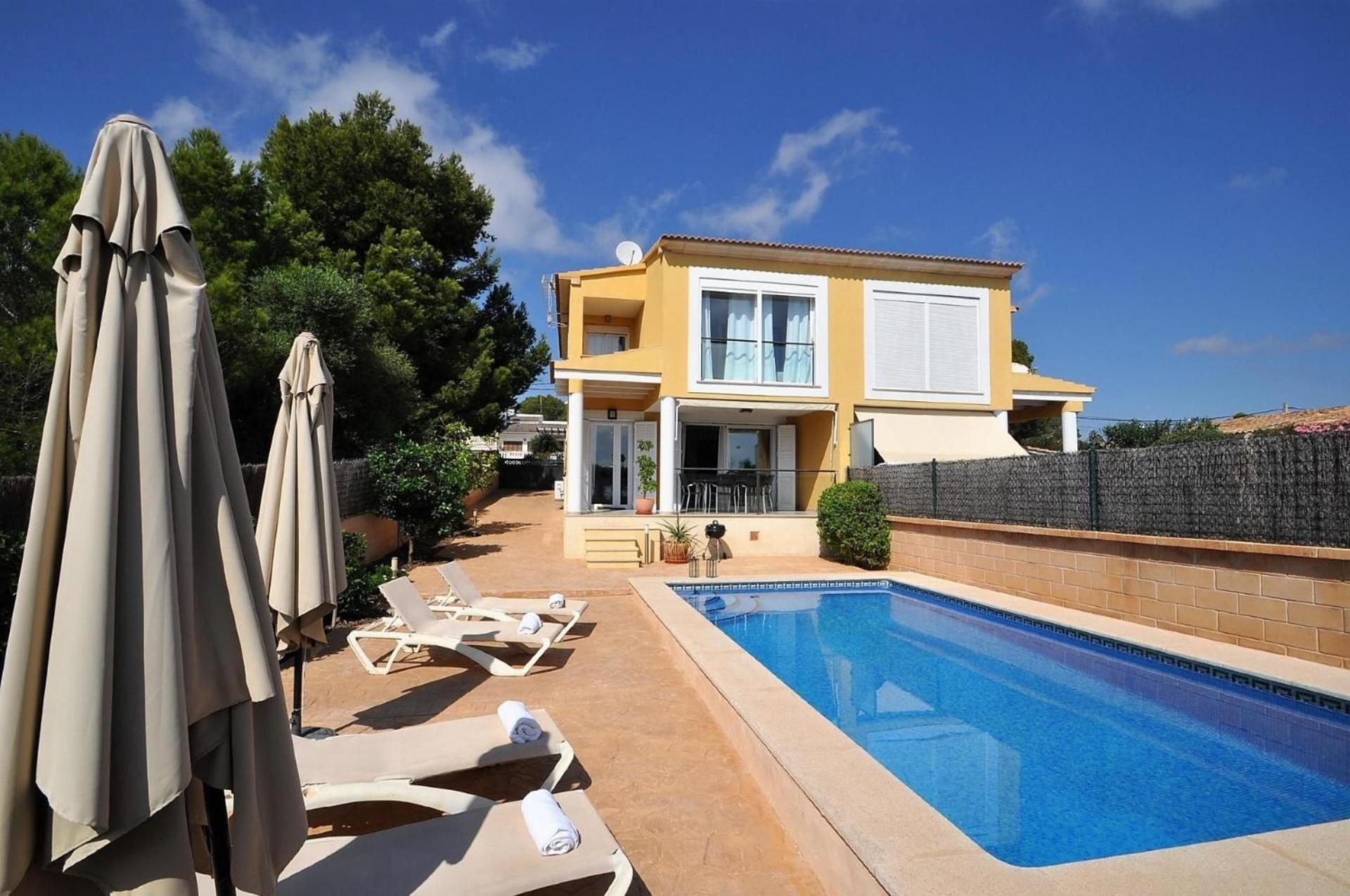 Mit Privatpool Fuer 6 Personen Ca 160 Qm In Cala Pi, Mallorca Suedkueste Von Mallorca * Llucmajor (Mallorca)